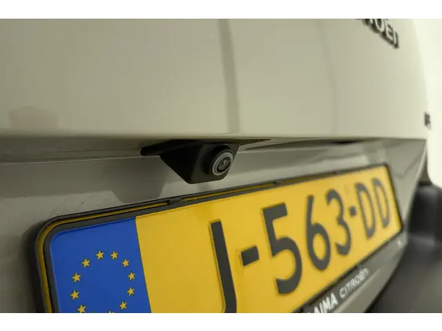 Citroën C3 Aircross 1.2 PureTech S&S Shine 2020 Benzine 3