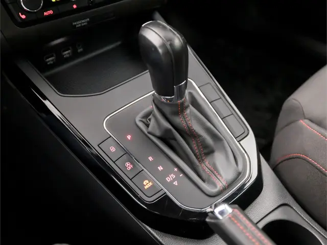 SEAT Arona 1.0 TSI FR Sport 2018 Benzine 10