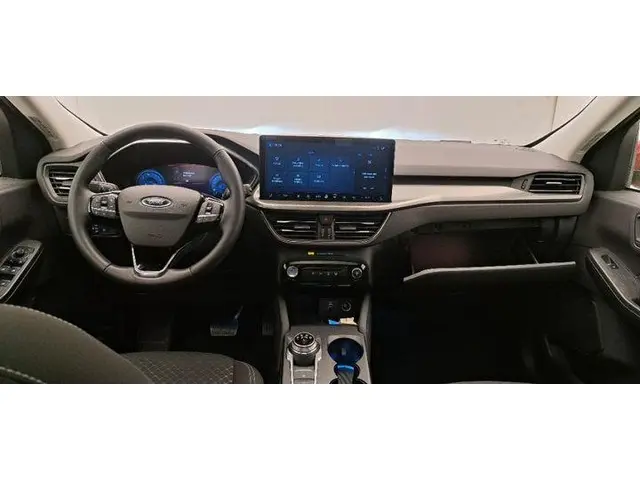 Ford Kuga 2.5 PHEV Titanium 2024 Hybride Benzine 12