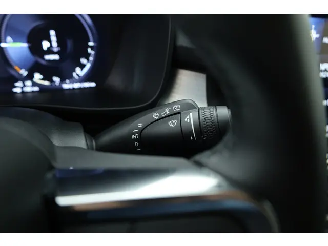 Volvo XC40 T4 Recharge Core 2023 Hybride Benzine 11