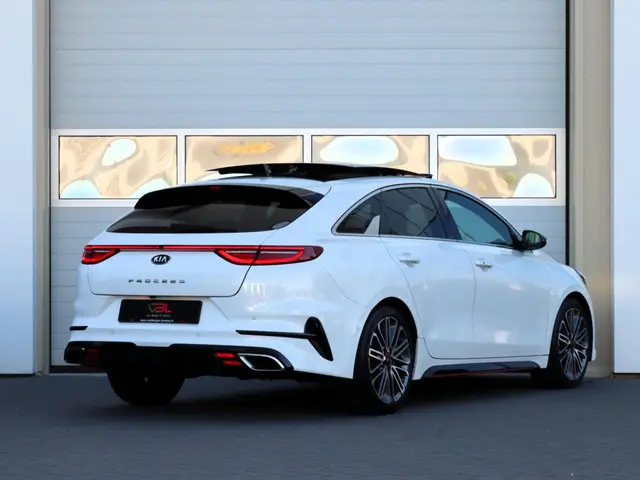 Kia ProCeed 1.6 T-GDi 204PK GT 2021 Benzine 31