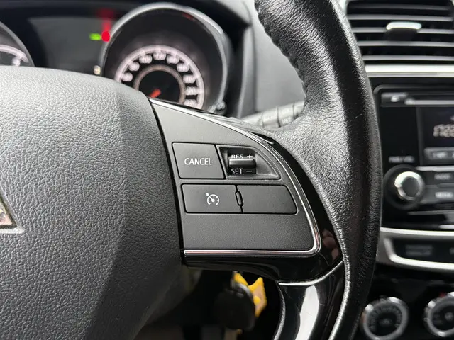 Mitsubishi ASX 1.6 Cleartec Intense 2016 Benzine 14