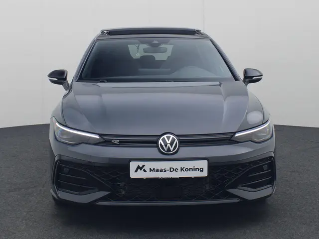 Volkswagen Golf 1.5eTSI/150PK R-Line DSG 2025 Benzine 30