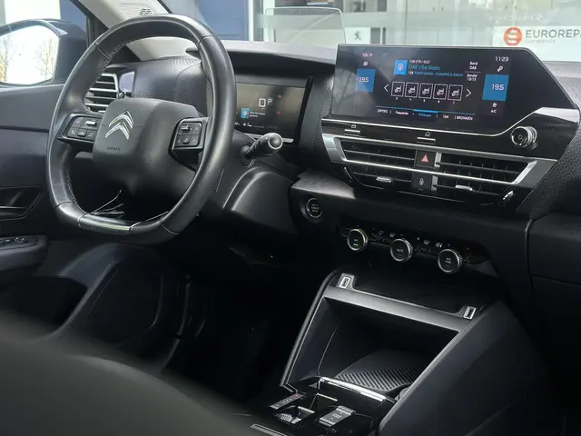 Citroën C4 1.2 Puretech Business Plus 2021 Benzine 32