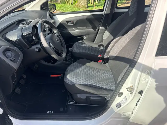 Peugeot 108 1.0 e-VTi Active 2021 Benzine 12