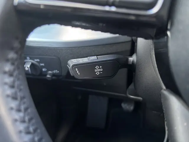 Audi Q2 1.4 TFSI CoD Design Pro Line Plus 2017 Benzine 18