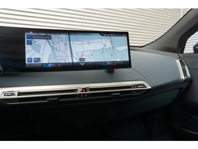 BMW iX xDrive50 2023 Elektrisch 11