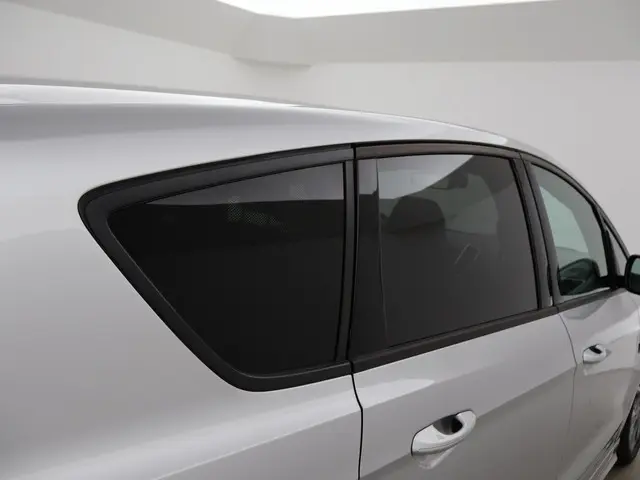 Ford S-Max 1.5 160 PK ST-LINE 7-PERSOONS 2018 Benzine 46