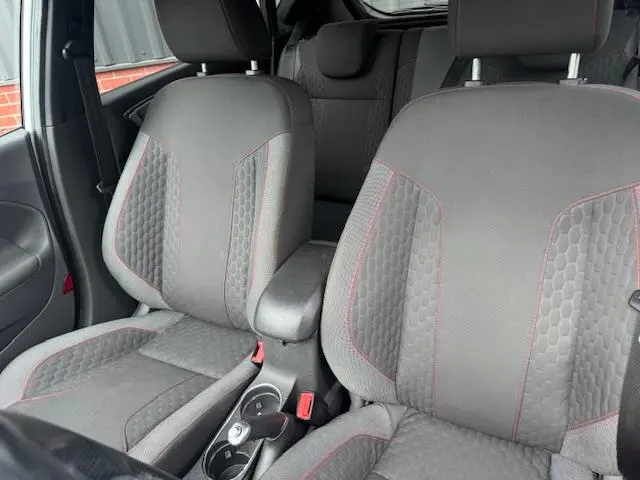 Ford Fiesta 1.0 EcoBoost ST-Line 2016 Benzine 11