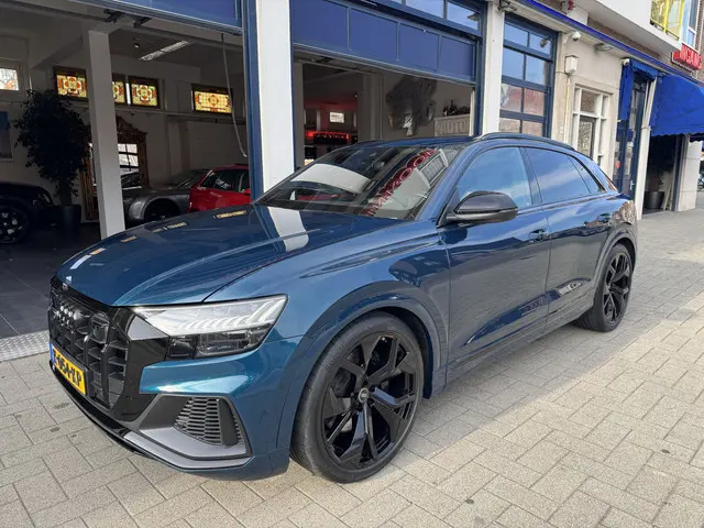 Audi SQ8