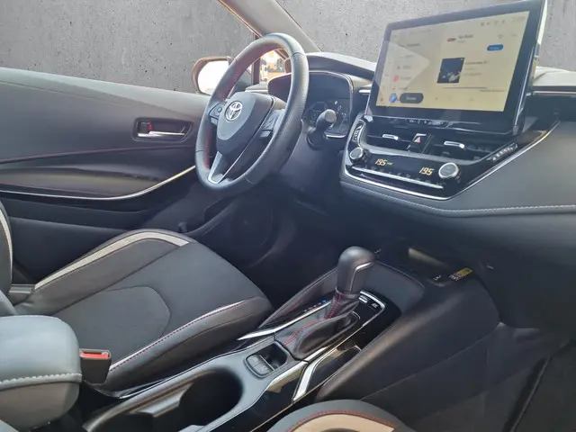 Toyota Corolla Hybrid 140 GR Sport 2023 Hybride Benzine 13