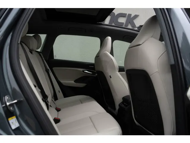Audi Q6 e-tron Quattro 285kW 2025 Elektrisch 13