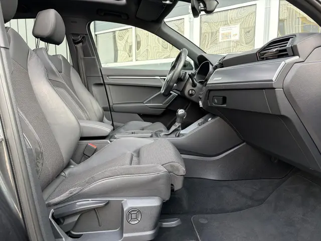 Audi Q3 35 TFSI S Line 2020 Benzine 14