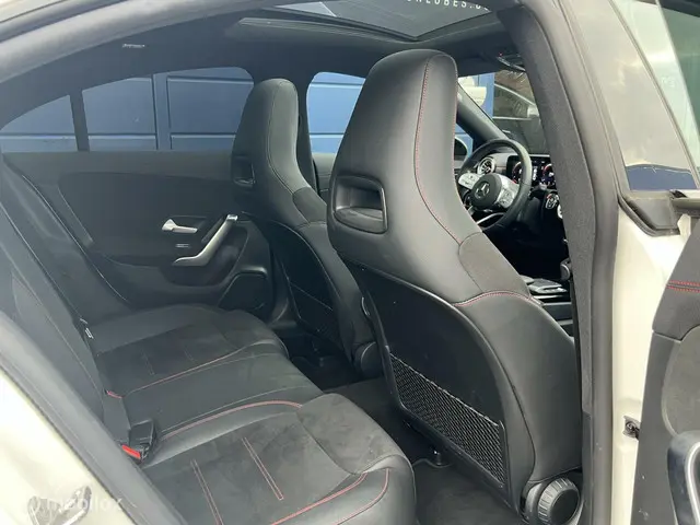 Mercedes-Benz CLA 250 AMG Line panorama 2021 Benzine 10