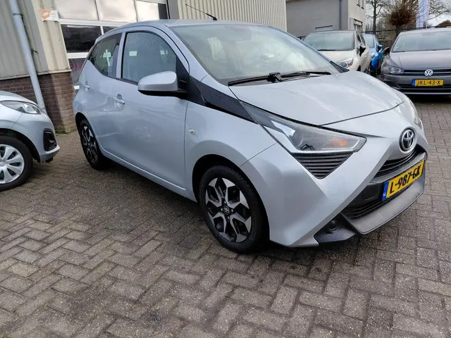 Toyota Aygo 1.0 VVT-i x-fun 2021 Benzine 9