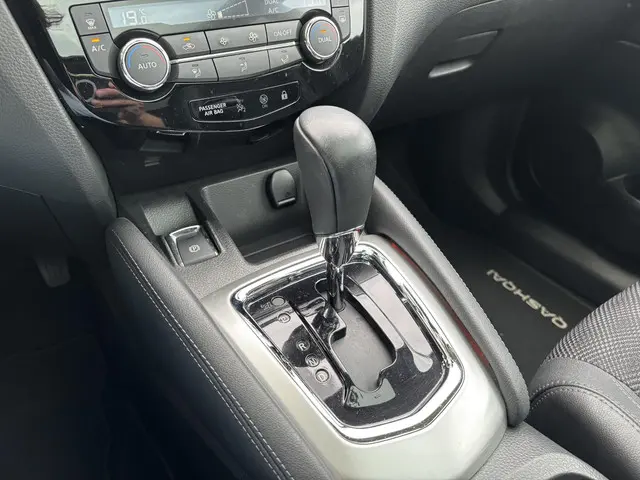 Nissan QASHQAI 1.2 Tekna 2017 Benzine 23