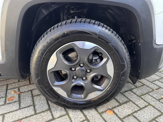 Jeep Renegade 1.4 MultiAir Longitude 2018 Benzine 12
