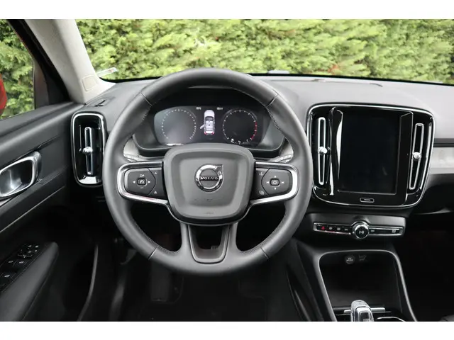 Volvo XC40 1.5 T3 Inscription 2022 Benzine 7