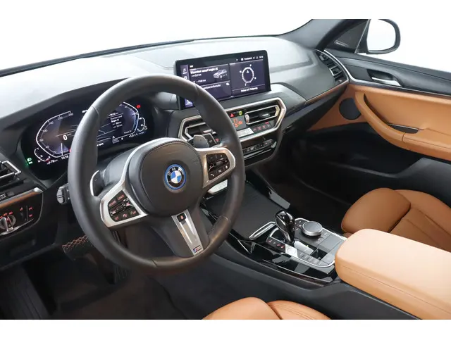 BMW X3 xDrive30e 2022 Hybride Benzine 56