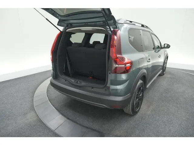 Dacia Jogger TCe 110 Extreme 2025 Benzine 66