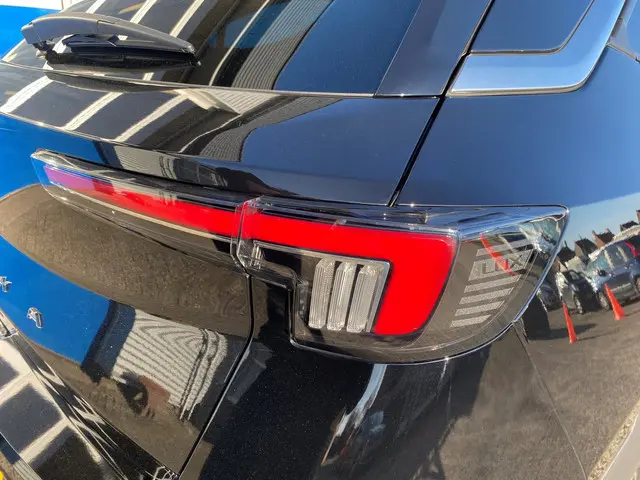 Opel Mokka 1.2 Business Elegance 2022 Benzine 28