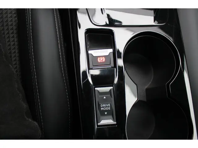 Peugeot 208 1.2 PureTech GT-Line 2020 Benzine 19