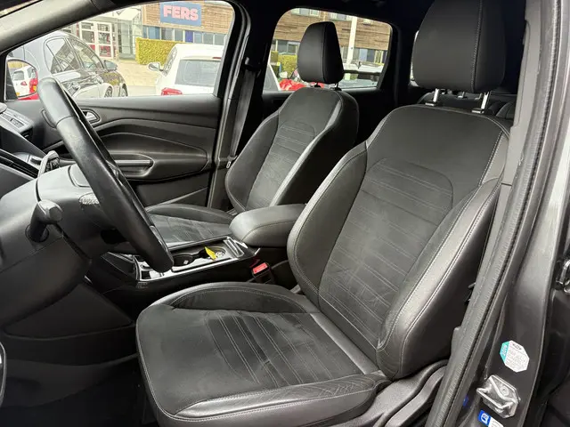 Ford Kuga 1.5 EcoBoost ST-Line 2017 Benzine 6