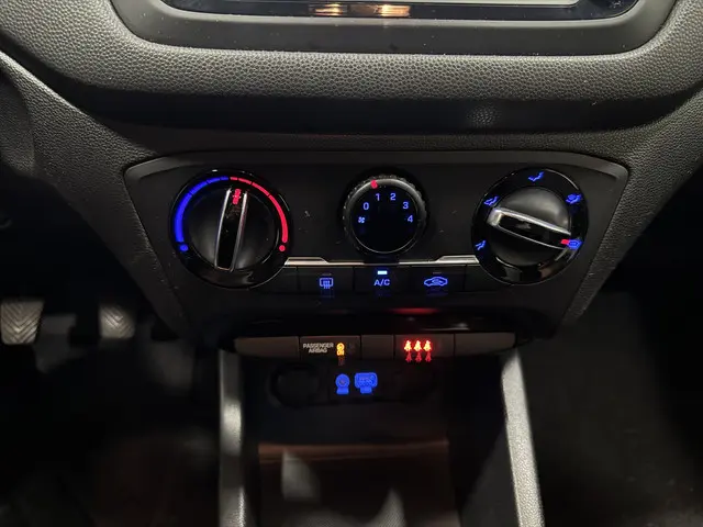 Hyundai i20 1.0 T-GDI Go! 2016 2016 Benzine 13