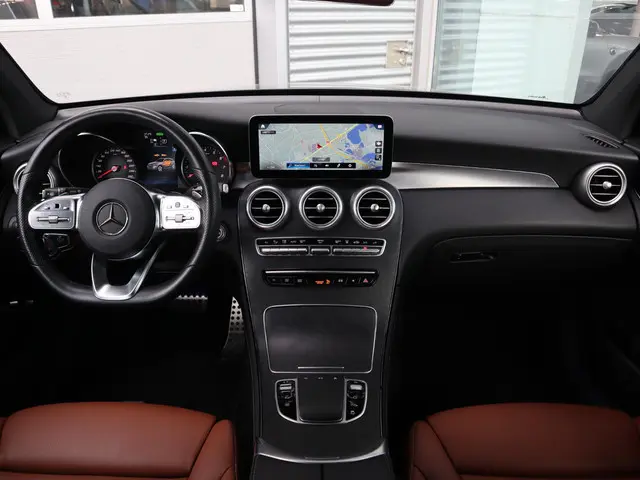 Mercedes-Benz GLC 300e 4MATIC 2020 Hybride Benzine 12