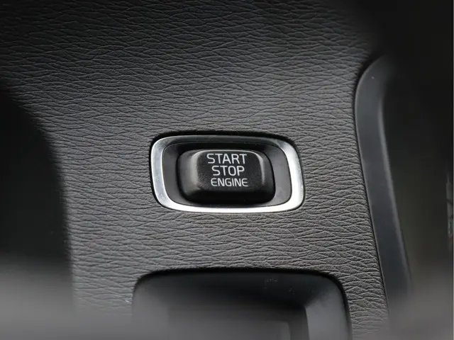 Volvo V60 2.4 D6 AWD Plug-In Hybrid 2015 Hybride Diesel 48