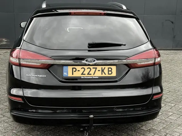 Ford Mondeo Wagon 1.5 Titanium automaat 2018 Benzine 9