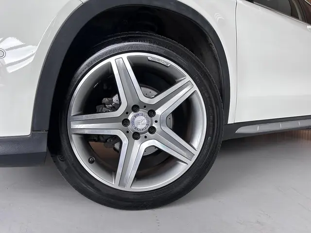Mercedes-Benz GLA 200 AMG 2015 Benzine 9