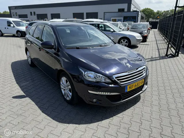 Peugeot 308 2