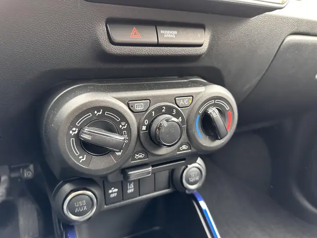 Suzuki Ignis 1.2 Smart Hybrid Select 2024 Benzine 6