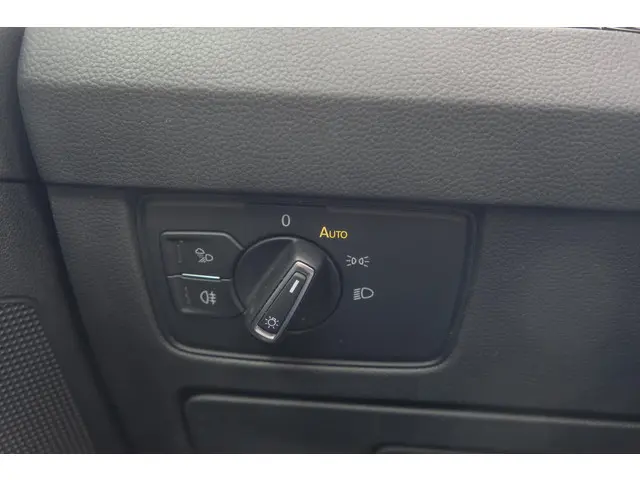 Volkswagen Arteon 1.5 TSI R-line 150pk 2018 Benzine 30