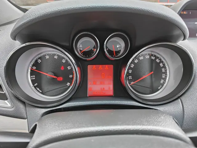 Opel Mokka 1.4 T Cosmo 4x4 2013 Benzine 12