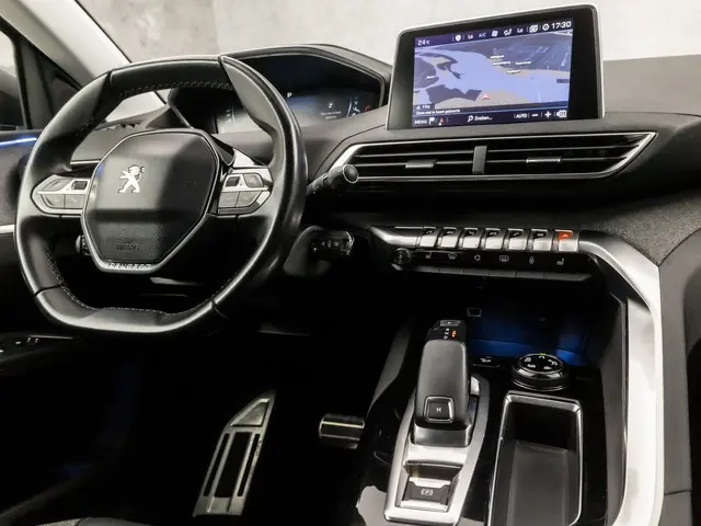 Peugeot 5008 1.2 PureTech Allure 2018 Benzine 7