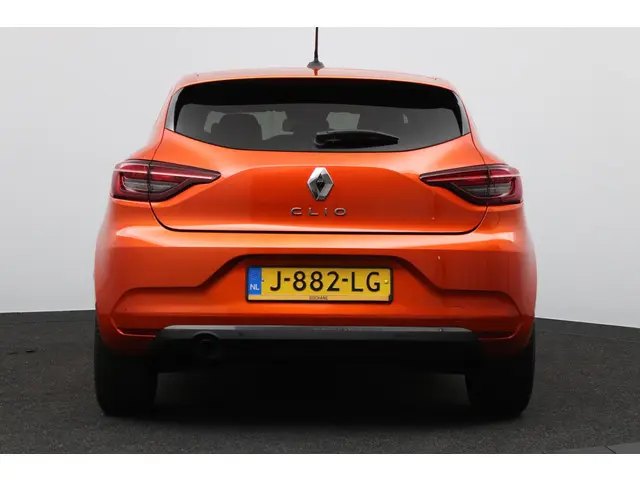 Renault Clio 1.3 TCe 130pk EDC Intens 2020 Benzine 8