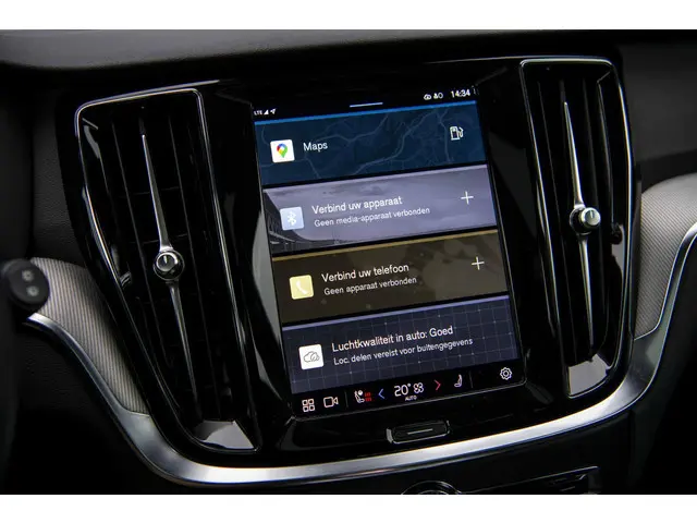 Volvo V60 2.0 B4 Plus Dark 2023 Benzine 19