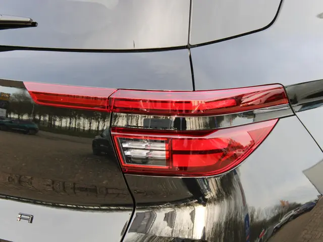 Opel Frontera 1.2 Turbo Hybrid GS 2025 Hybride Benzine 32