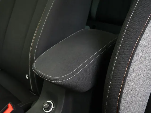 Škoda Kamiq 1.0 TSI Business Edition 2025 Benzine 16