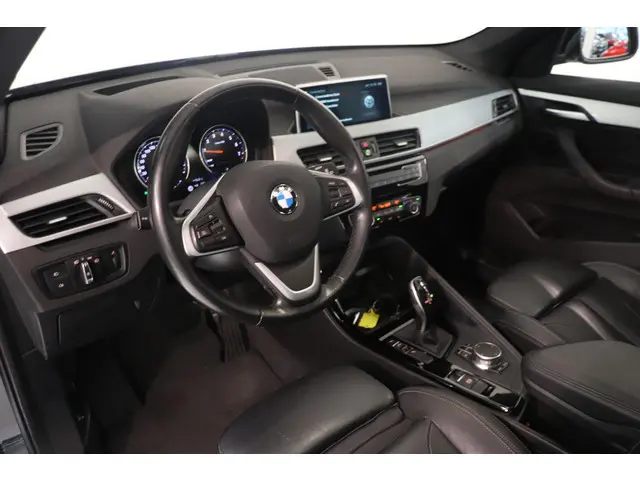 BMW X1 sDrive20i Orange Edition III 2019 Benzine 26