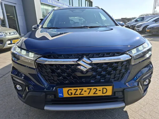 Suzuki S-Cross 1.5 Hybrid Style 2025 Hybride Benzine 4