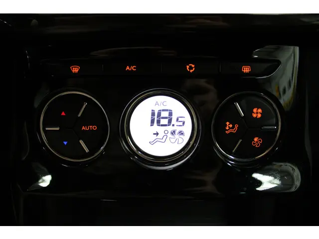 DS DS 3 1.6 THP Sport Chic 2016 Benzine 10