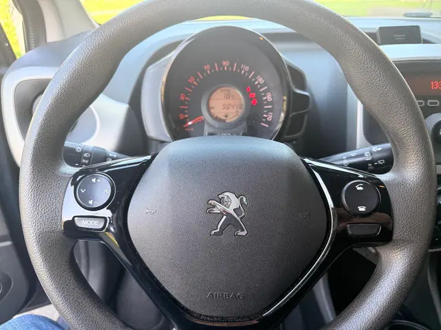 Peugeot 108 1.0 VTi Active 2015 Benzine 5