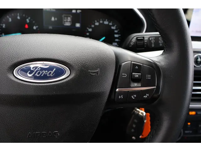 Ford Focus Wagon 1.0 Business 2021 Benzine 26
