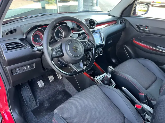 Suzuki Swift 1.4 Sport Smart Hybrid 2023 Hybride Benzine 4