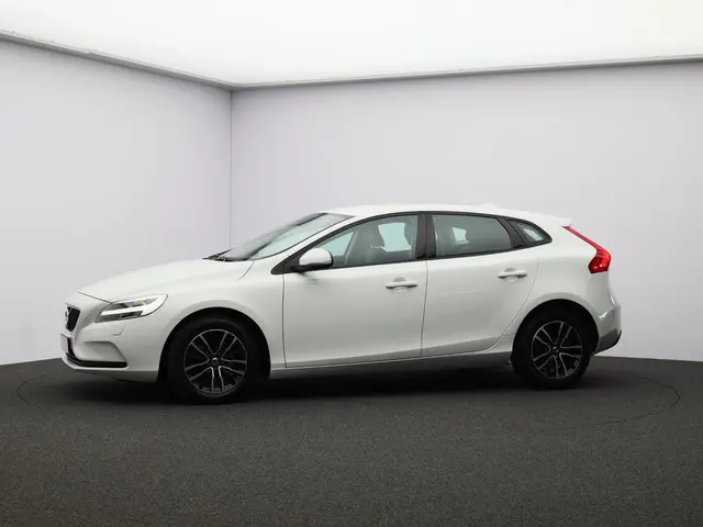 Volvo V40 2.0 T2 Nordic+ 2016 Benzine 15