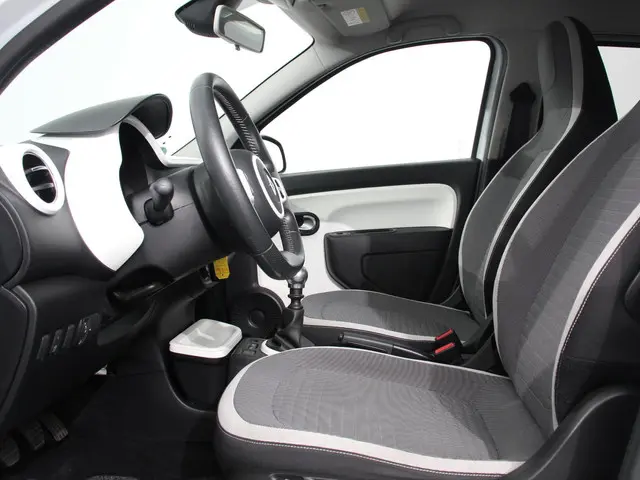 Renault Twingo 0.9 TCe Intens 2017 Benzine 14
