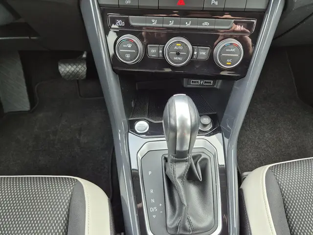 Volkswagen T-Roc 1.5 TSI Sport | automaat 2020 Benzine 15